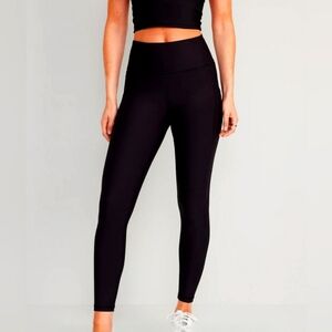 NWOT | Old Navy | High-Waisted PowerSoft 7/8 Pocket Leggings | Black Jack | Med